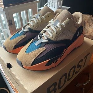 Yeezy 700 Amber